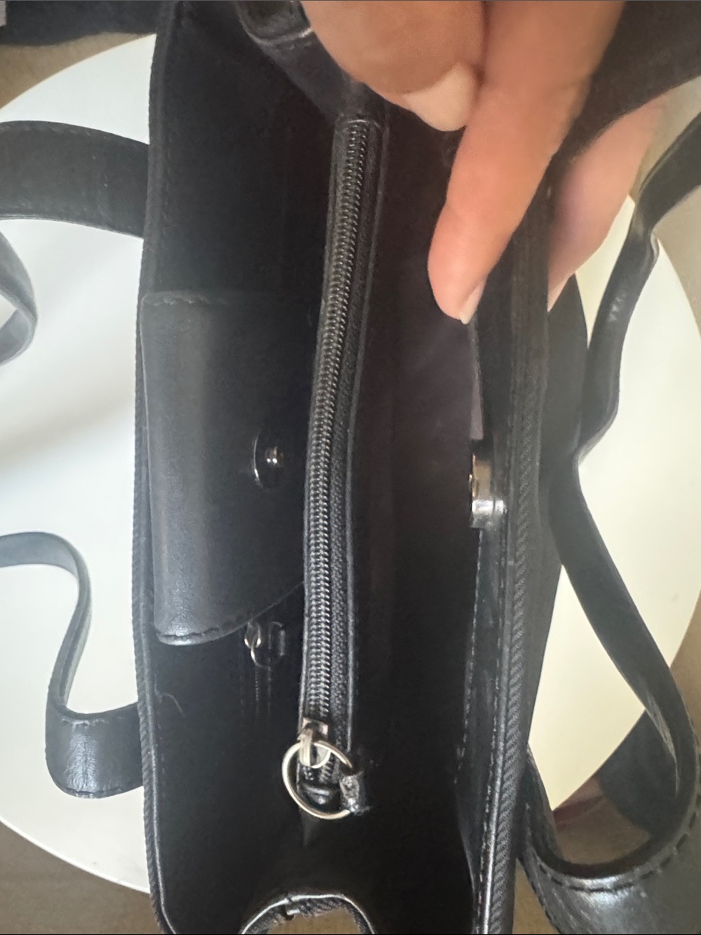 Vintage Coach Black Tote Bag with Long Shoulder Straps - Picture 6 of 7